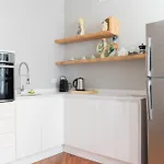 Victoria Palace Apartment *